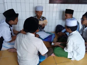 Pesantren Al-Ghozali di Jombang Wajibkan Santrinya Setor Hafalan Nadzom Kitab Imrithi