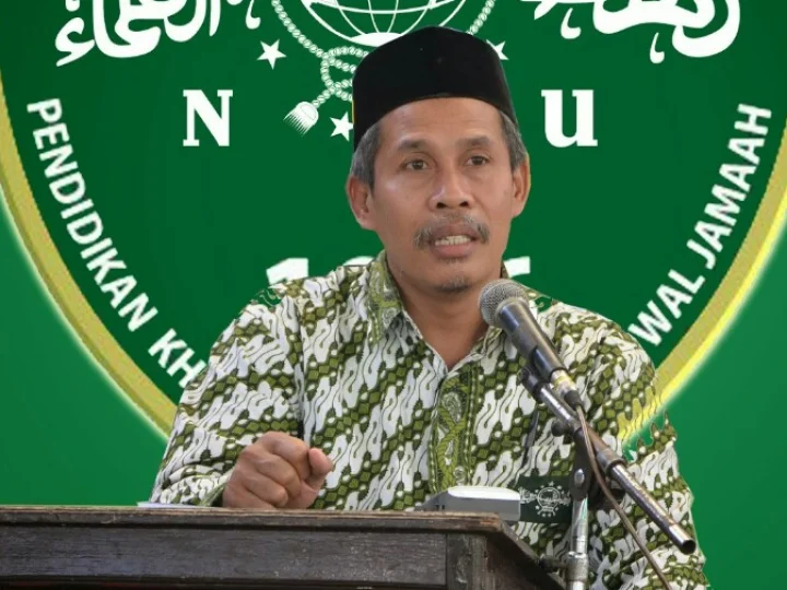 Kiai Marzuki Mustamar: Tidak Usah seperti NU