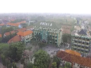 Universitas Islam Lamongan (UNISLA)
