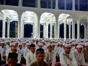 Ribuan Santri Larut dalam Dalail Khairat Akbar dan Doa Bersama Memperingati Haul Ibunda Abu MUDI