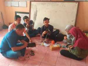 Ajak Pemuda Olah Sampah Plastik, Banser Pataruman Berikan Pendampingan