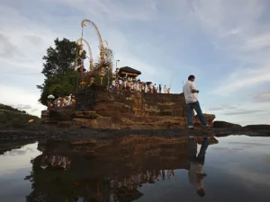 Mendapat Penolakan Masyarakat, Kontes Kecantikan Berbau LGBT Batal Digelar di Bali 
