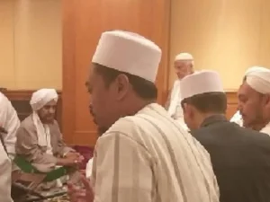 Ustadz Ma'ruf Khozin: Kitab Tasawuf Karya Habib Umar bin Hafidz Al-Yamani
