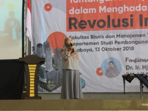 Jadi Dosen Tamu, Kakak TGB Zainal Majdi Sampaikan Pesan Kepada Mahasiswa ITS