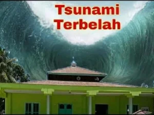 Kuasa Allah,  Air Tsunami  Melompati Kubah Masjid 