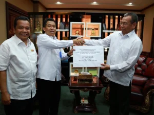 Petugas dan Jamaah Haji Sumbang 3,1 Miliar untuk Bangun Masjid di NTB