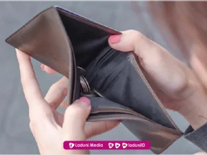 Bolehkah Seorang Istri Mengambil Uang Suami Tanpa Izin?