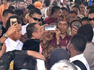 Selain Desa, Jokowi Juga Akan Berikan Dana untuk Kelurahan Tahun Depan