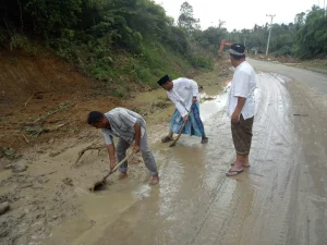 Bupati di Aceh ini Ajak Masyarakat Budayakan Kembali Gotong Royong