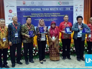  Mahasiswa UNS Raih Matthias Aroef Award 2018