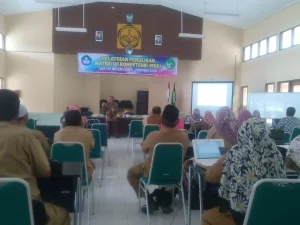 SMK PP Negeri Saree Adakan Pelatihan Penulisn Materi Uji Kompetensi