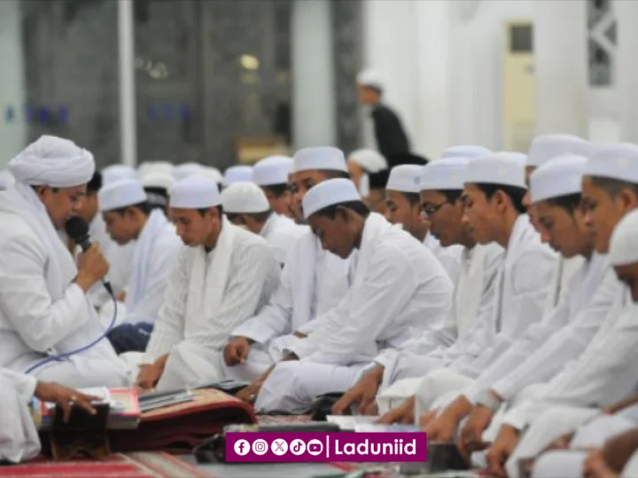 Hukum Dzikir dan Doa dengan Suara Keras Usai Shalat Berjamaah