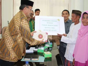 Fakir Miskin di Aceh Selatan Terima Bantuan Rehab Rumah