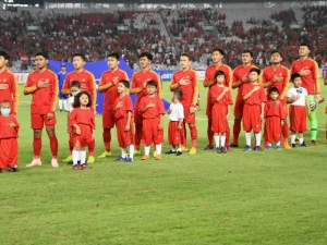 Kegembiraan Anak-anak Penderita Kanker Usai Mendampingi Timnas U19 Berlaga 