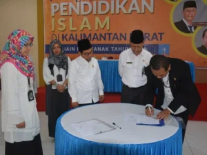 FTIK IAIN Pontianak Gelar Studium General