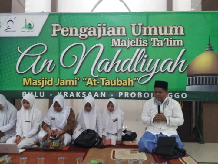 Pengurus Masjid At-Taubah Bulu Kraksan Gelar Pengajian Kesehatan dan Pengobatan Gratis