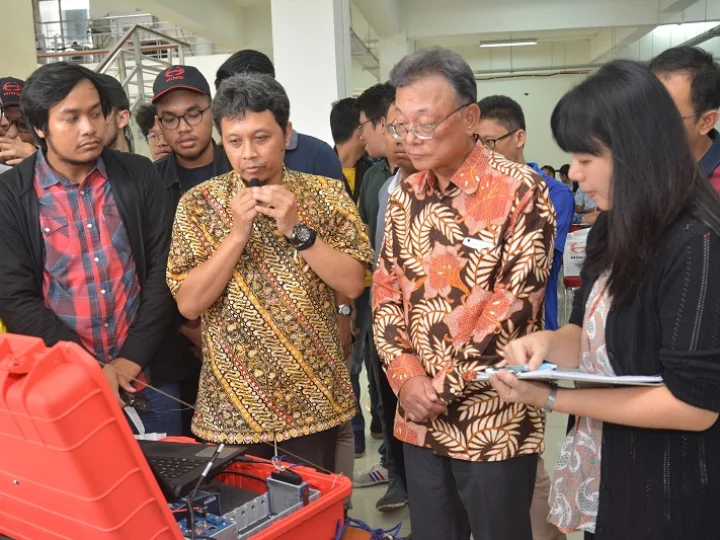 Kembangkan Mobil Listrik, Hino Indonesia Kerjasama dengan Fakultas Teknik UI