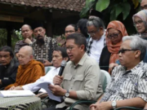 Agama dan Budaya Tidak Semestinya Dibenturkan