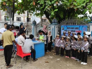 Pelanggar Lalu Lintas di Aceh Dapat Nasehat Dari Pocil