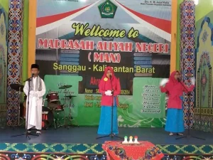 MAN 1 Sanggau Selenggarakan Lomba Syarhil Qur'an Semarakkan Peringatan Miladnya