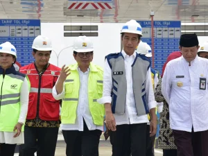 Presiden Jokowi: Tol Merak-Surabaya Akan Tersambung Desember 2018 