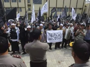 Hasil Kesepakatan Pemerintah dan Ormas Islam Melarang Bendera HTI di Indonesia