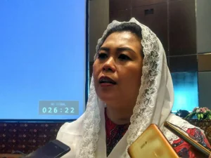 Forum Perdamaian Paris, Yenny Wahid Bicara Peran Perempuan