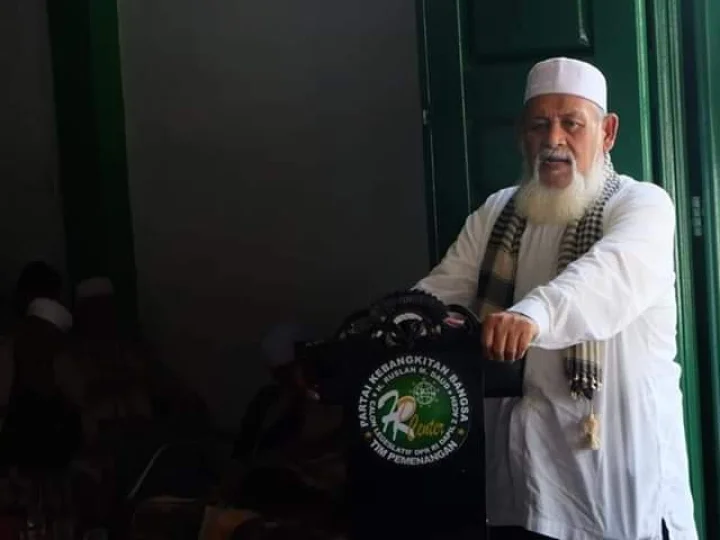 Untaian Nasehat Waled Nuruzzahri Samalanga Peran Presiden Jokowi  untuk Dunia Pesantren