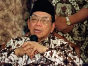 Meneladani Kezuhudan Gus Dur
