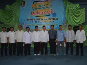 Rektor IAIN Pontianak Apresiasi Kreativitas Mahasantri  Ma'had al-Jami'ah