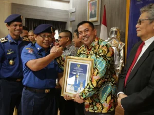 Wali Kota Serahkan Penghargaan Fire Safety Award, Ini Daftar Penerimanya
