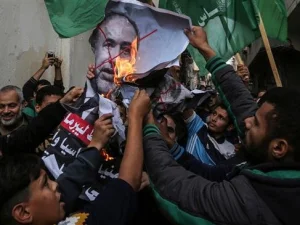 Lieberman Mundur, Warga Gaza Berkumpul dan Merayakannya