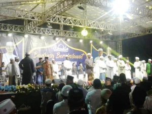 Diawali Baca Fatihah, Ribuan Nahdliyin Pamekasan Gemakan Shalawat