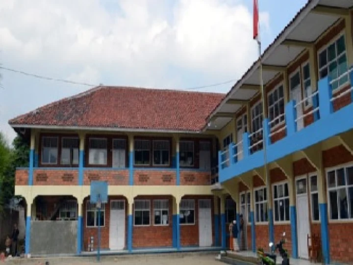 SMK Al-Badar Cipulus Purwakarta