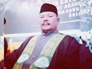 Menyikapi Fenomena Membakar Kalimat Tayyibah