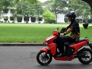 Akhirnya Gesits Resmi Jadi Skuter Listrik Nasional