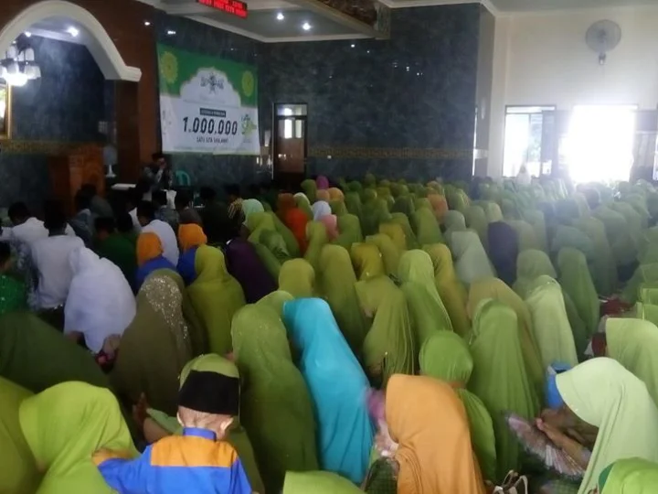 Sejuta Shalawat Nahdliyin Cibatu Garut Iringi Komitmen Jamiyah