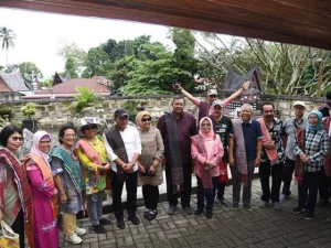 Pemprovsu Rangkul Alumni Lemhanas Kembangkan Pariwisata Danau Toba