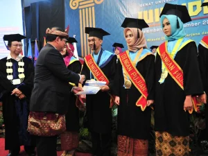 Seskab: Wisuda Merupakan Awal dari Tantangan 