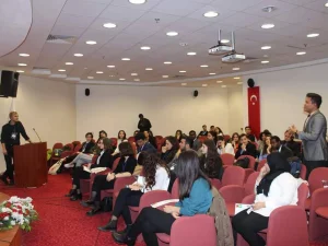 Wakili Indonesia, Mahasiswa ITS Raih Best Delegate dalam Simulasi Sidang PBB di Turki