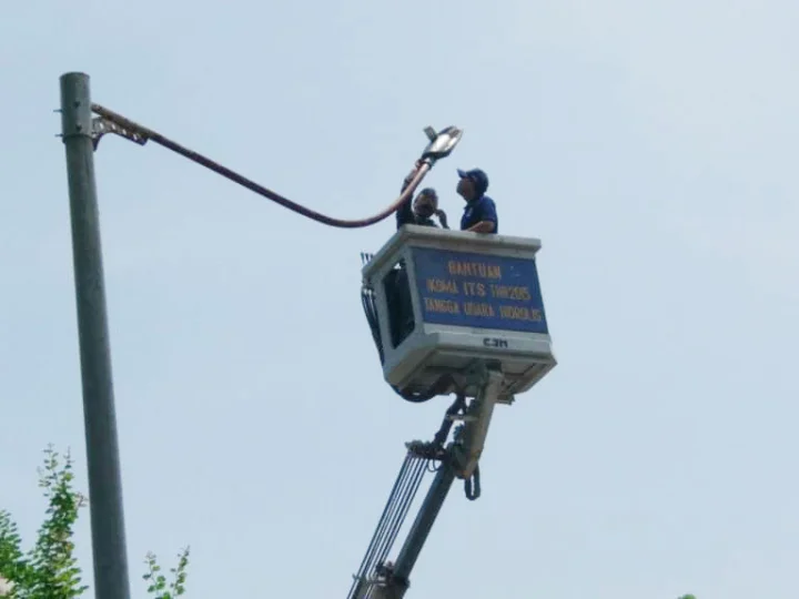 Tiang Pintar Buatan ITS Siap Wujudkan Kota Cerdas