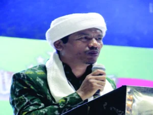 KH. Mustofa Al Amin Sampaikan Khutbah Iftitah Merawat Bangsa dan Negara