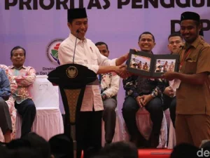 Kunjungi Aceh, Jokowi Cerita Ada BUMDes Raup Rp 14 M/Tahun