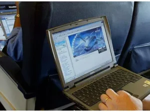 Laptop Terkena Air, Jangan Panik, Lakukan Cara Ini
