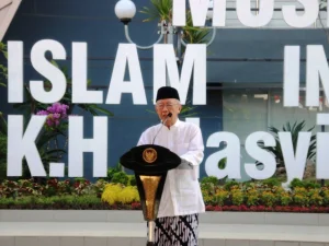 Soal Klaim HTI yang Mengatakan Indonesia Negara Thagut, Gus Sholah Menolak Tegas