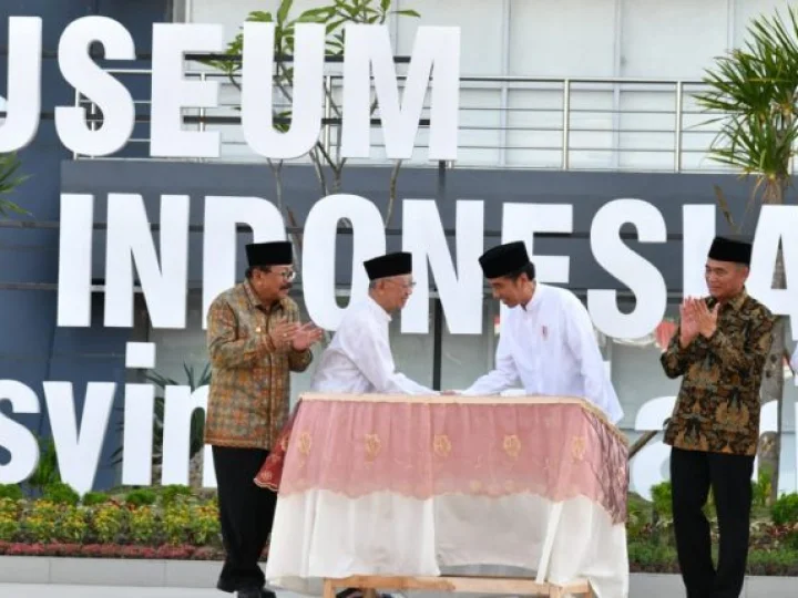 Kunjungan Jokowi ke Tebuireng Timbulkan Dugaan, Begini Klarifikasi Gus Sholah