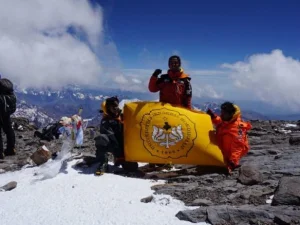 Tim Mahasiswa Unsoed Sukses Tapaki Puncak Aconcagua di Argentina