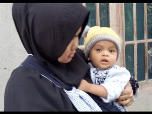 Belaian Lembut pada Bayi Bisa Bebaskan Rasa Sakit