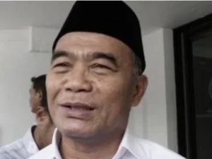 Mendikbud Janjikan Komputer untuk Sekolah Indonesia Riyadh