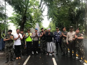 Banser Denpasar Melakukan Pengamanan Misa Natal di GKI Renon